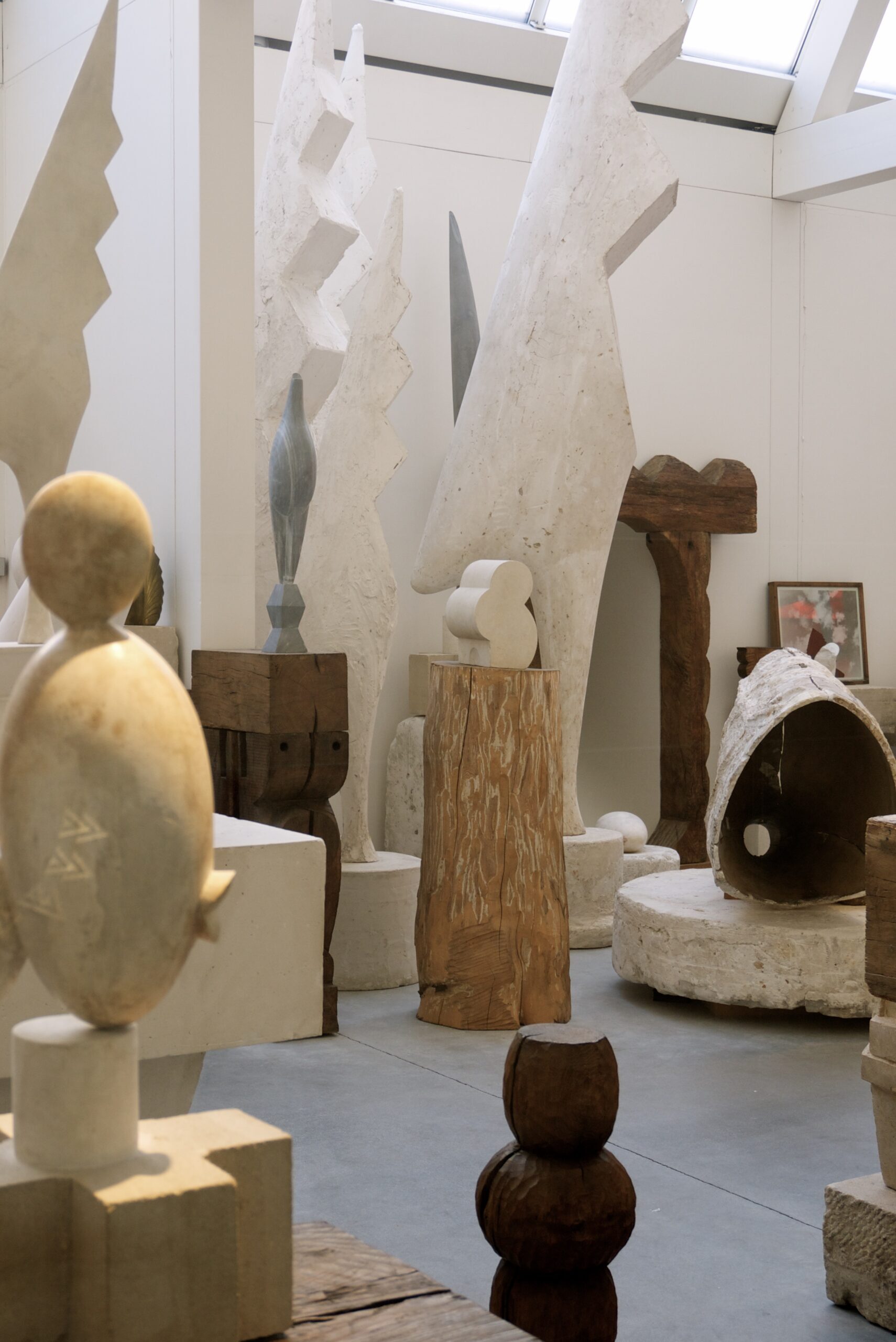 Tall stone sculptures in Brancusi exhibition